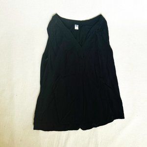 Old Navy Sleeveless V-Neck Black Lightweight Tank Top | Size Medium